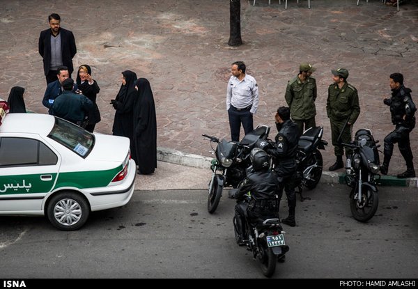 خشونت‌های ماموران گشت ارشاد در ایران