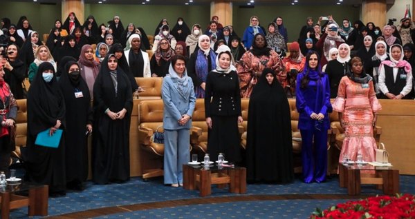 ادعای نادرست معاون رئیس‌جمهوری در امور زنان و خانواده در مورد تعداد زنان شرکت‌کننده در کنگره «بانوان تاثیرگذار»