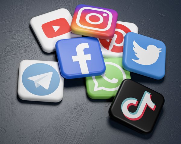 ادعای شاخ‌دار فیلترینگ شبکه‌های اجتماعی در فرانسه
