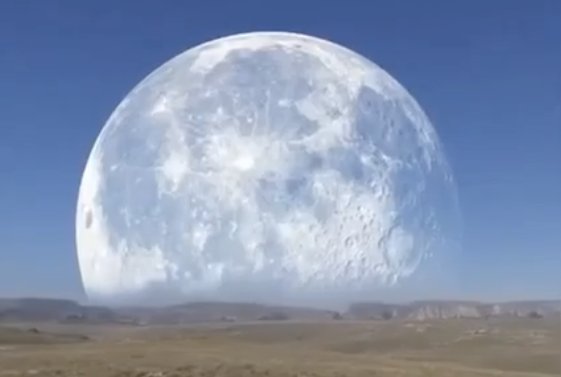 ویدیوی طلوع ماه غول‌آسا در قطب شمال